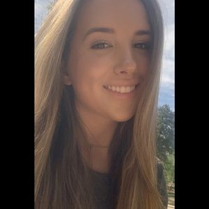 Meet your Posher, Jade